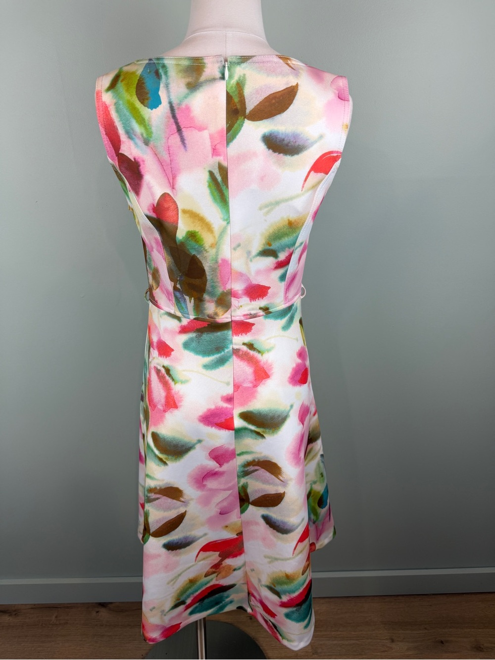 Calvin Klein Floral Watercolor Dress Sleeveless Fit & Flare stretch Dress sz 10 - Picture 6 of 9